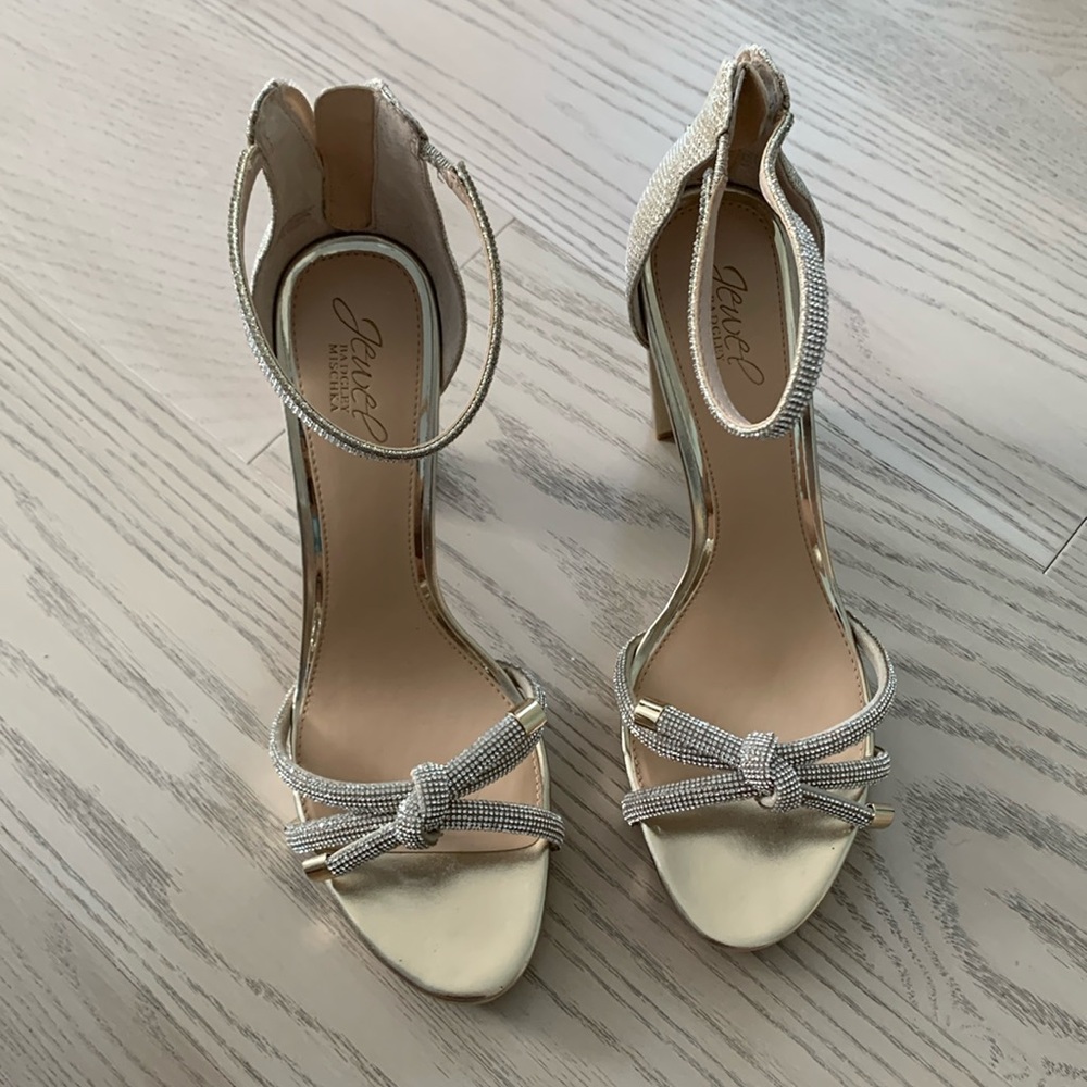 9.5 Badgley Mischka Gold Heels